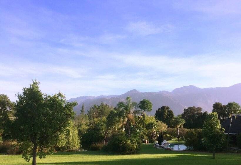 פנסיון Val D  Or Estate