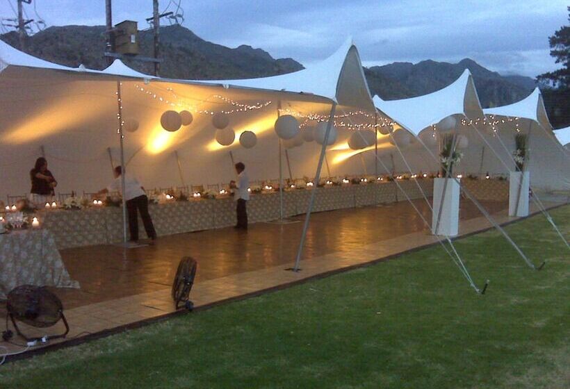 פנסיון Val D  Or Estate