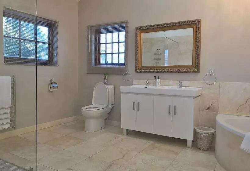 פנסיון Val D Or Estate