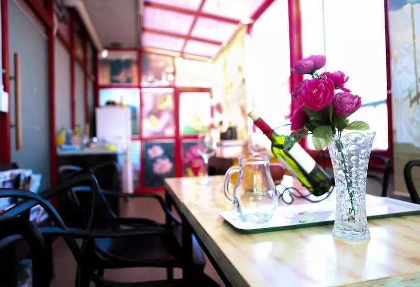 پانسیون Well Plus Guest House