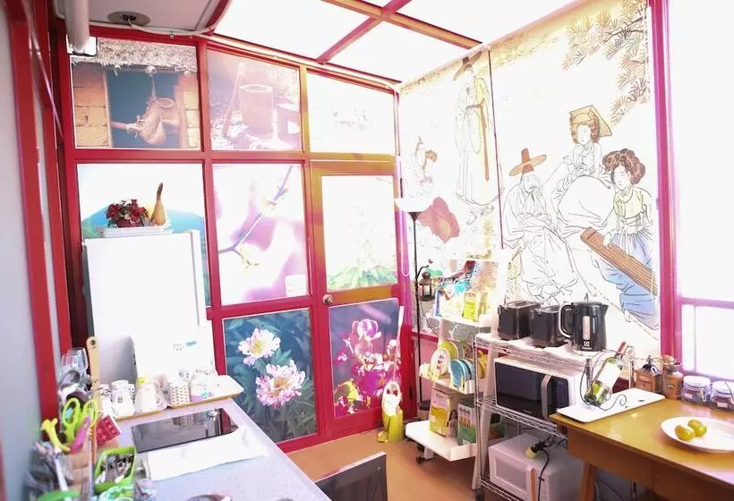 پانسیون Well Plus Guest House