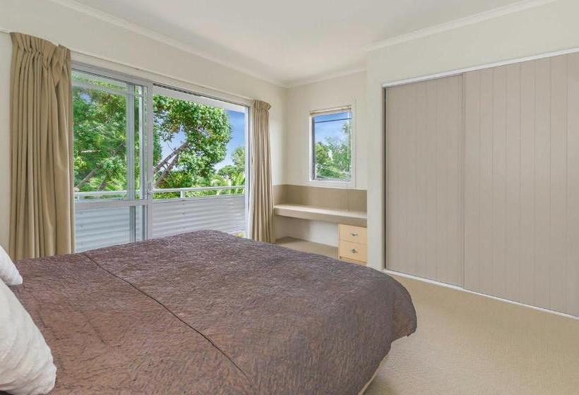 Raumati Sands Resort