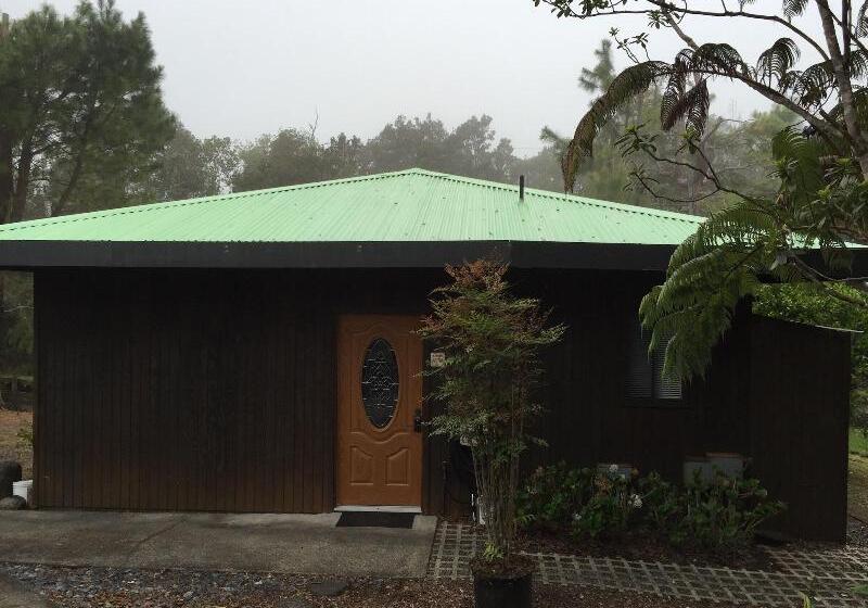 Volcano Acres Ranch B&b