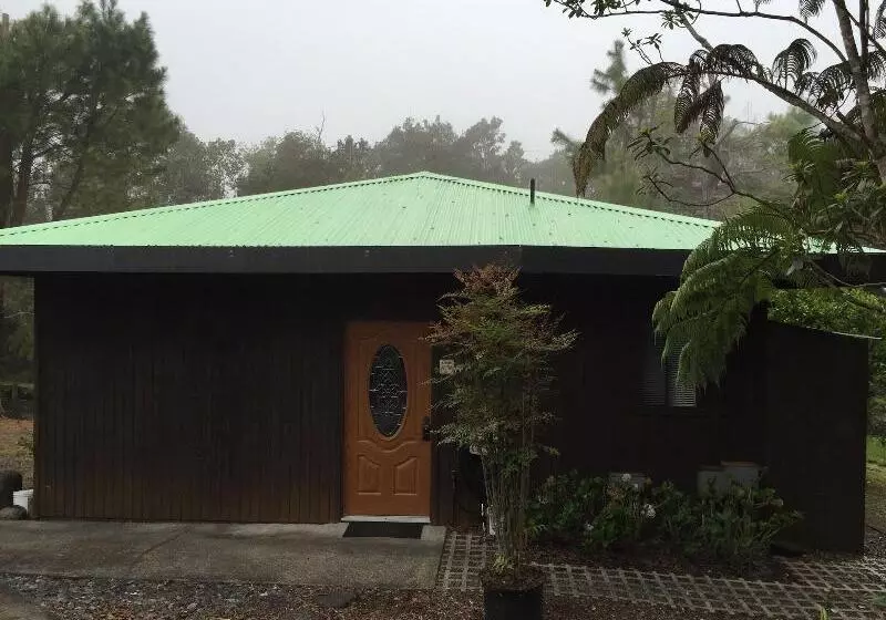 Volcano Acres Ranch B&b