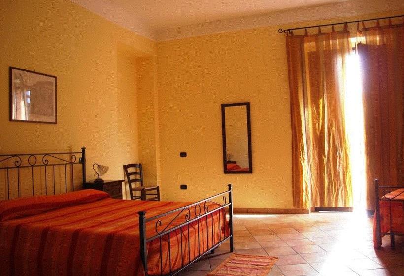 住宿加早餐  Locanda Il Cappero