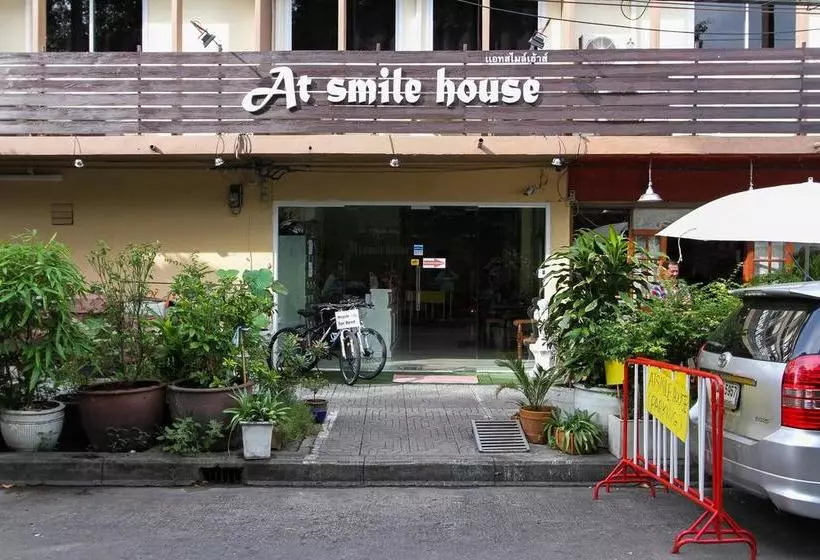 Hotel At Smile House