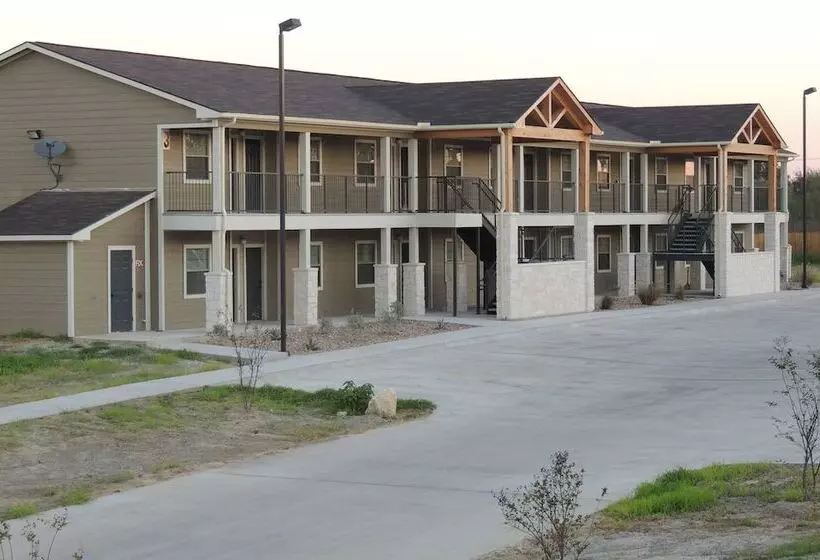 ホテル Eagle S Den Suites Big Spring A Travelodge By Wyndham