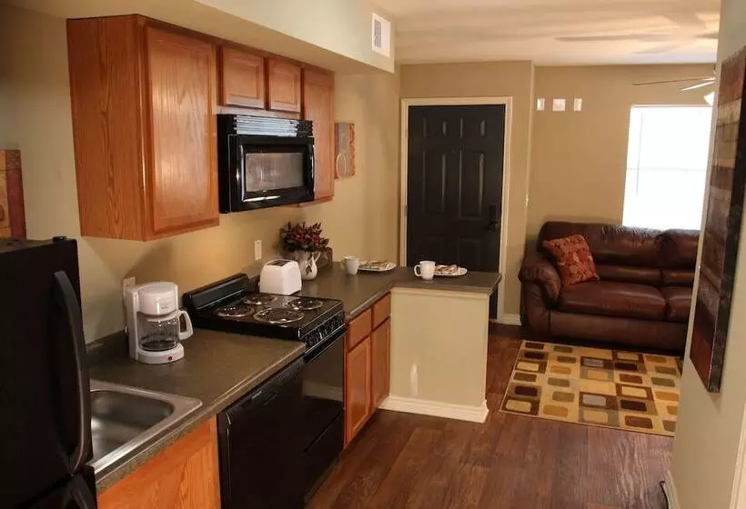 ホテル Eagle S Den Suites Big Spring A Travelodge By Wyndham