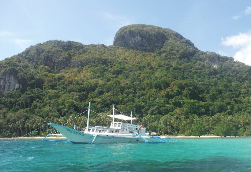 酒店 Isla Expeditions