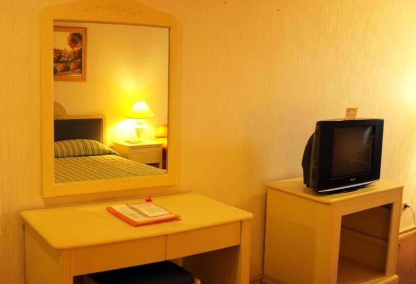 בית מלון כפרי Orange Grove