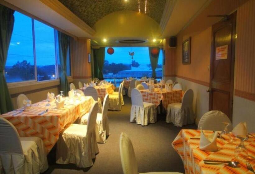 בית מלון כפרי Orange Grove