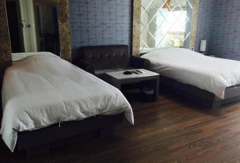 فندق The 7 Business