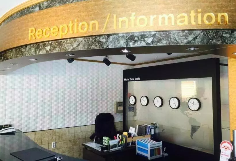 酒店 The 7 Business