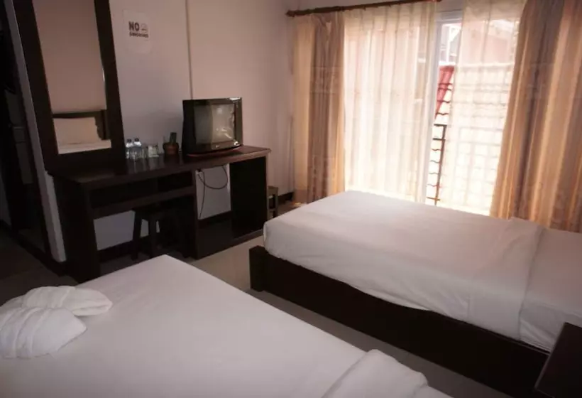 هتل Phou Ang Kham 2