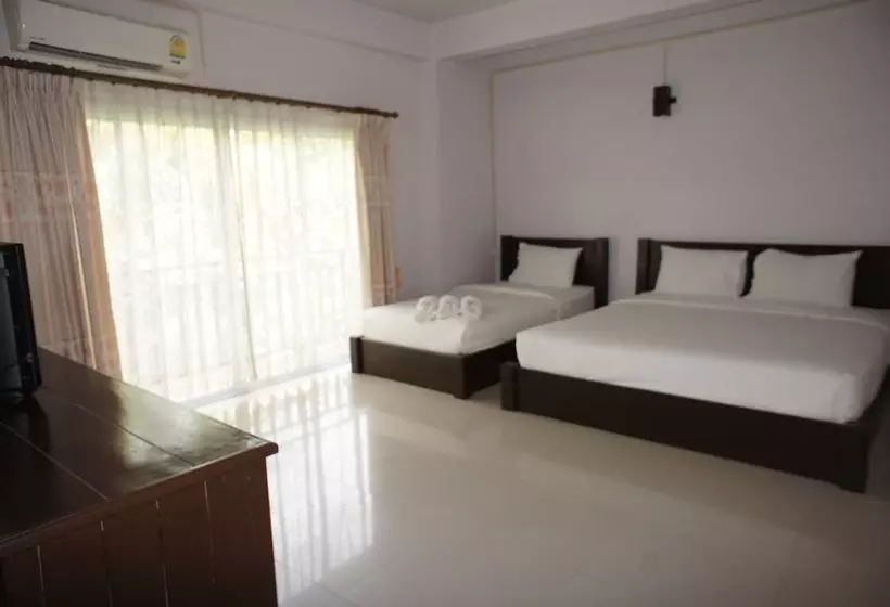 هتل Phou Ang Kham 2