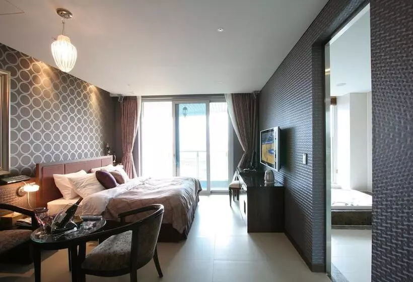 בית מלון כפרי Wiz