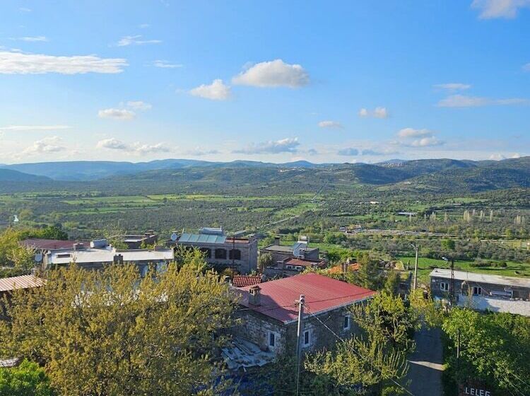 بنسيون Assos Nar Konak