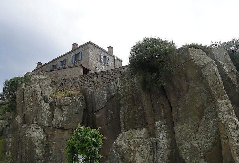 بنسيون Assos Nar Konak