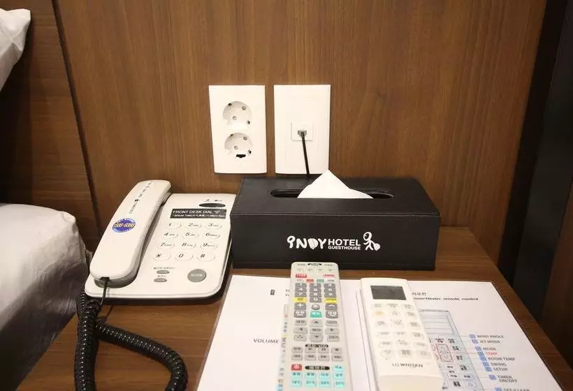 Pension (Hôtel basse catégorie) Indy