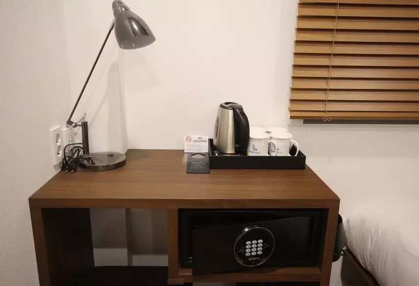 Pension (Hôtel basse catégorie) Indy