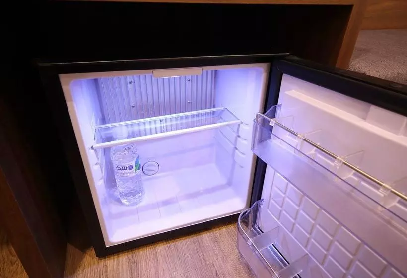 Pension (Hôtel basse catégorie) Indy