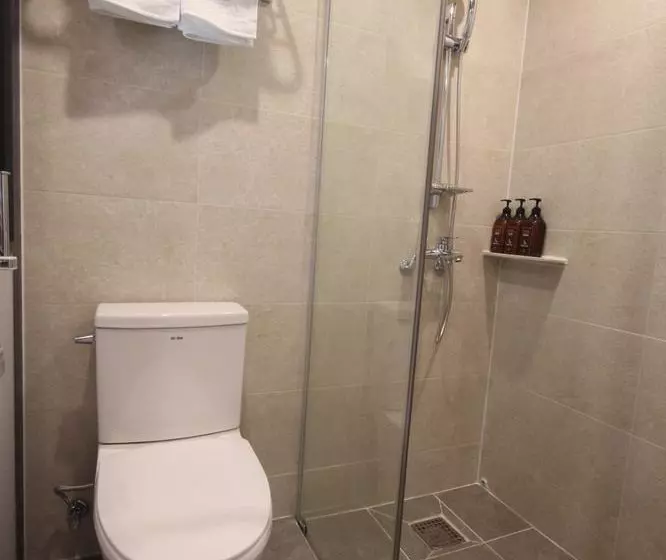 Pension (Hôtel basse catégorie) Indy