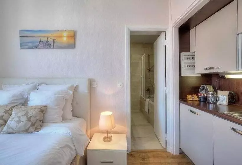 Maison Lamartine   Nice