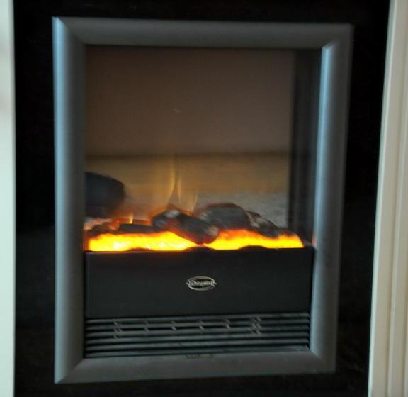 Romantic Lagoon 2 Rooms Apartment Near Metro