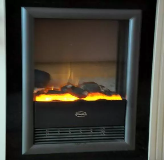 Romantic Lagoon 2 Rooms Apartment Near Metro