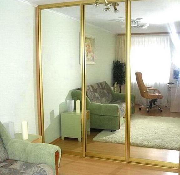 Romantic Lagoon 2 Rooms Apartment Near Metro