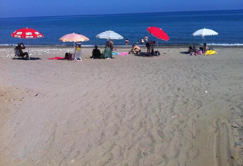 Case Vacanze Paradise Beach Vicino Cefalù Piscina Aperta