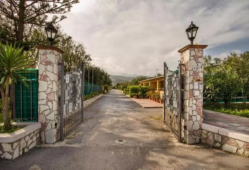 Case Vacanze Paradise Beach Vicino Cefalù Piscina Aperta