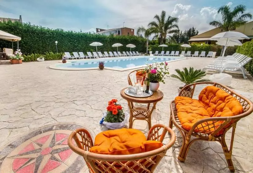 Case Vacanze Paradise Beach Vicino Cefalù Piscina Aperta