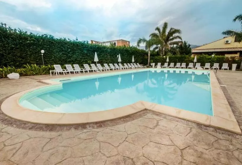 Case Vacanze Paradise Beach Vicino Cefalù Piscina Aperta