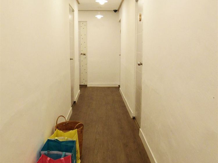 Hostel Beige