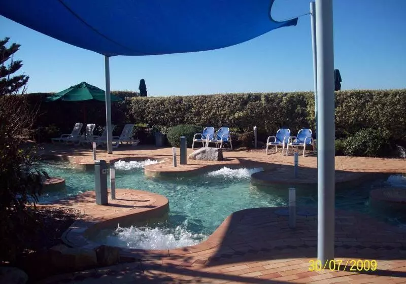 Hotelli Blue Lagoon Beach Resort