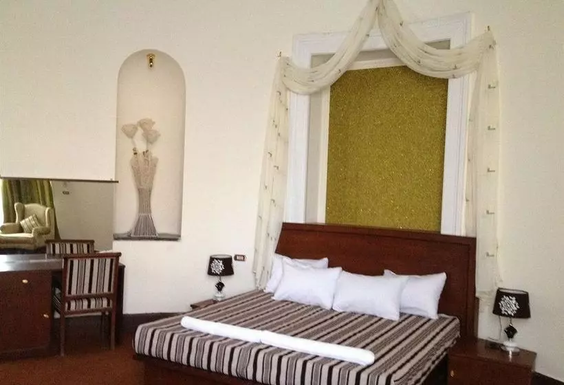 هتل Cairo Kingdom