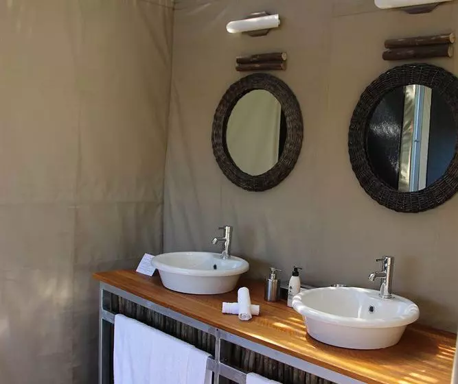 هتل Elephant S Eye, Hwange