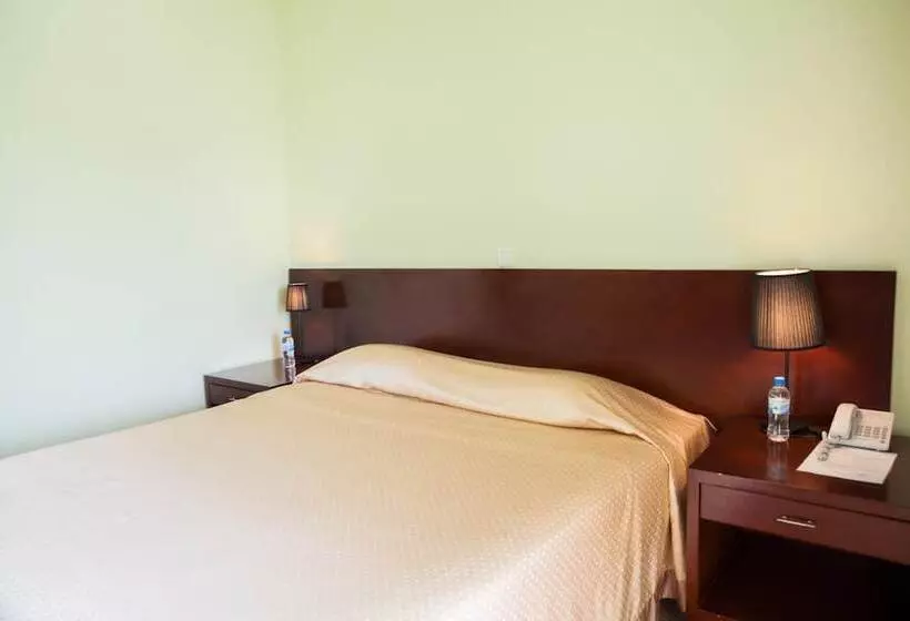 هتل Gorillas Volcanoes