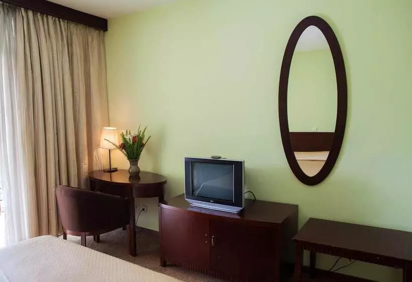 هتل Gorillas Volcanoes