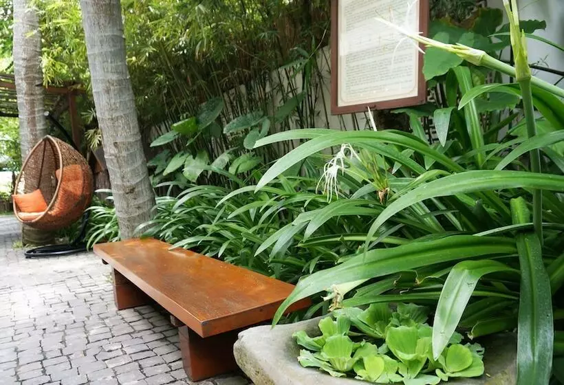 هتل Hoi An Chic   Green Retreat