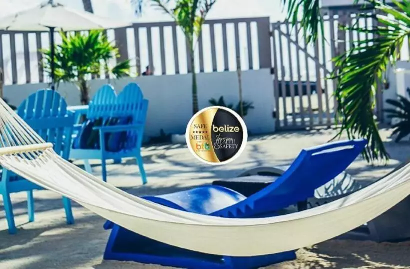 호텔 La Isla Resort