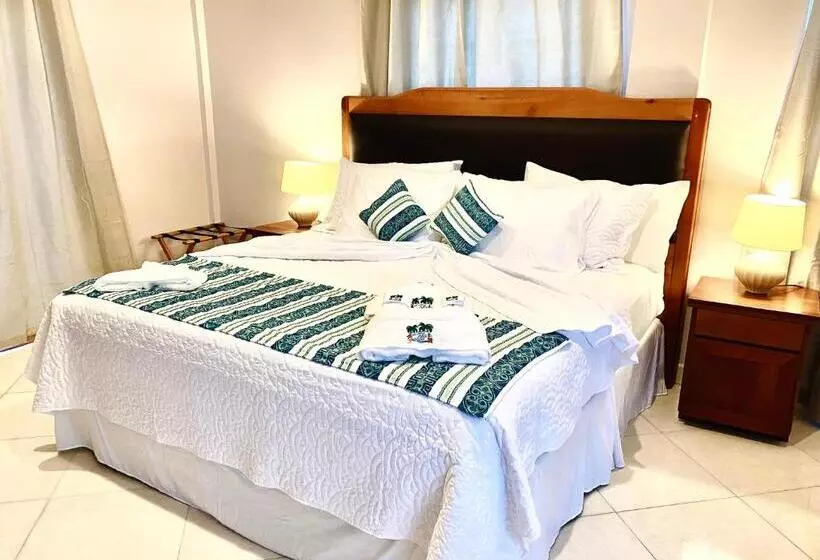 호텔 La Isla Resort