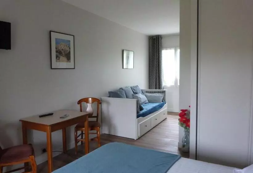 Отель Le Domaine Du Terroir à 5 Minutes Des Grottes De Lascaux