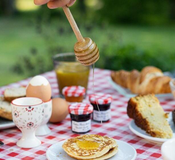 Отель Le Domaine Du Terroir à 5 Minutes Des Grottes De Lascaux