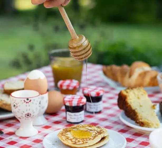 Отель Le Domaine Du Terroir à 5 Minutes Des Grottes De Lascaux
