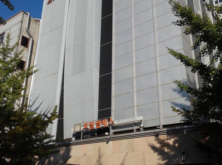 Hôtel Ramses  Goyang