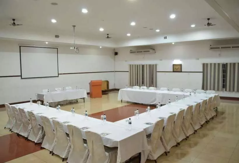 Riverside Hotel And Conference Centre