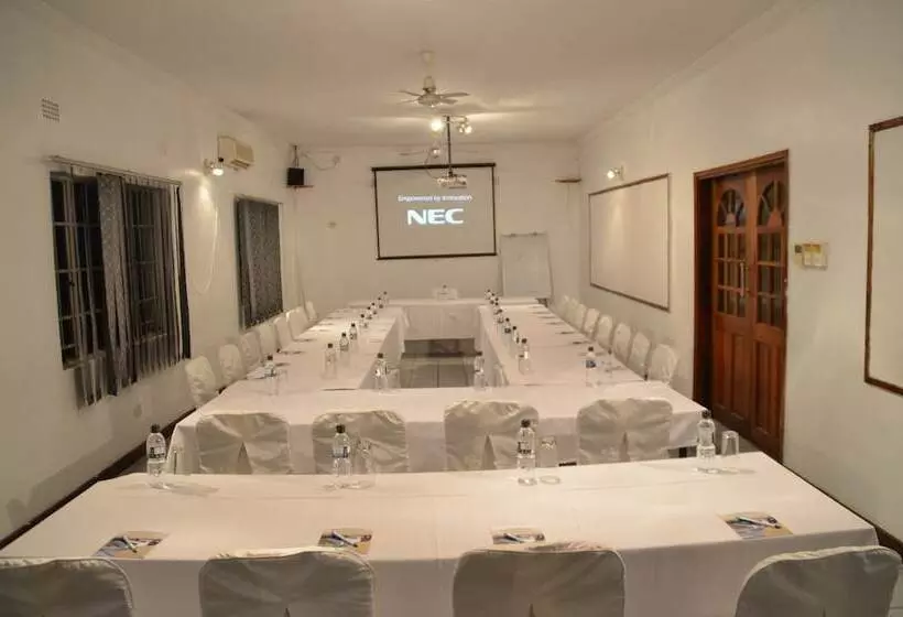 Riverside Hotel And Conference Centre