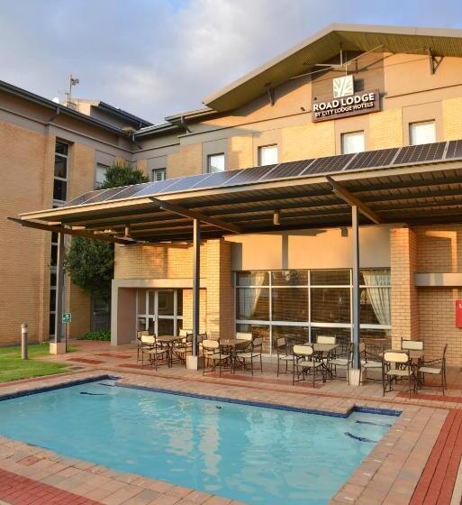 Отель Road Lodge Southgate